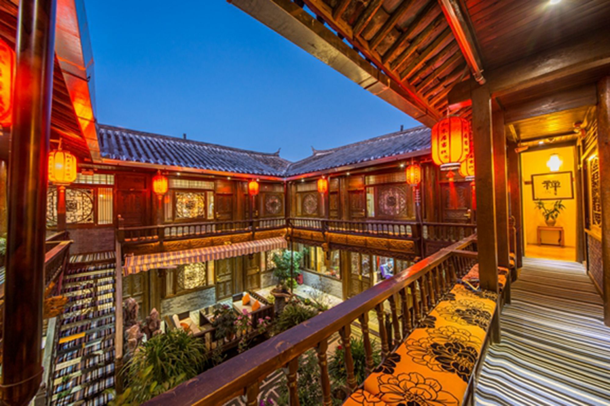 He Mu Ju Inn Zhongyi Branch Lijiang  Luaran gambar